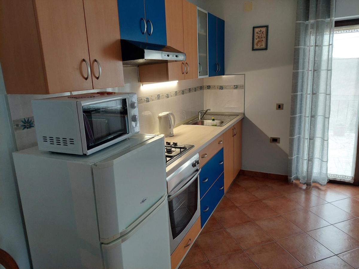 Apartment Fabris Roč Exteriör bild